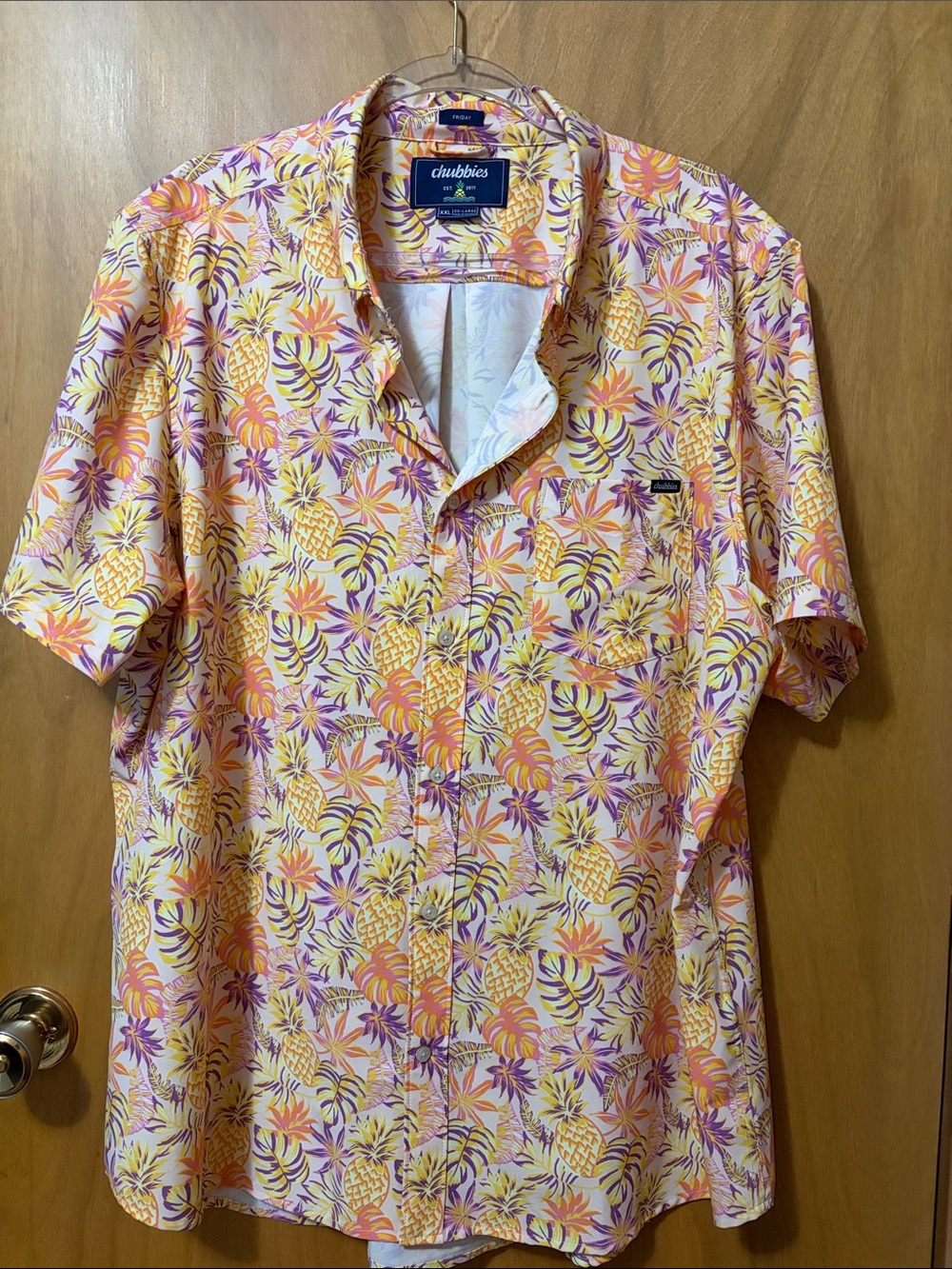 chubbies Yellow and Purple Pineapple Print Short Sleeve Button-Down Shirt